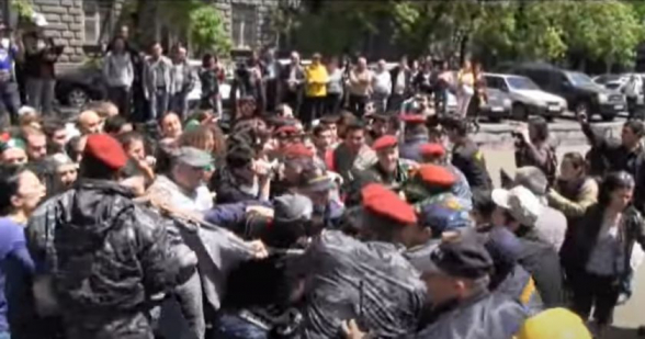 Նայեցի՞ք, տեսա՞ք, ճանաչեցի՞ք Մաշտոցի պուրակի համար պայքարող ակտիվիստներին. նրանք հիմա նախարարներ, պատգամավորներ, ներկա սորոսական պետական պաշտոնյաներ, սորոսական գործակալներ են (տեսանյութ)