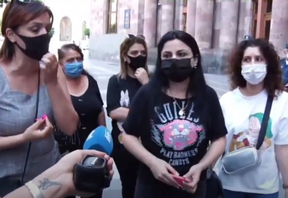 Акции протеста перед зданием Правительства РА (видео)
