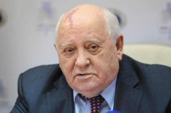 «Если кто захочет выиграть, тогда ничего не будет»: Горбачев прокомментировал эскалацию в зоне карабахского конфликта