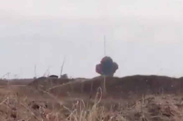 Ադրբեջանական ինքնաթիռի ոչնչացումն Արցախի ՊԲ կողմից (տեսանյութ)