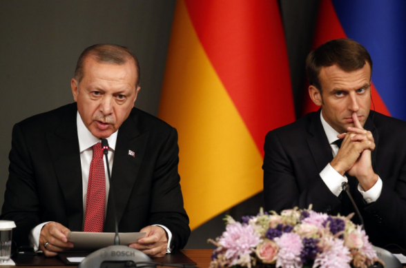 Макрон призвал НАТО обратить внимание на поведение Турции