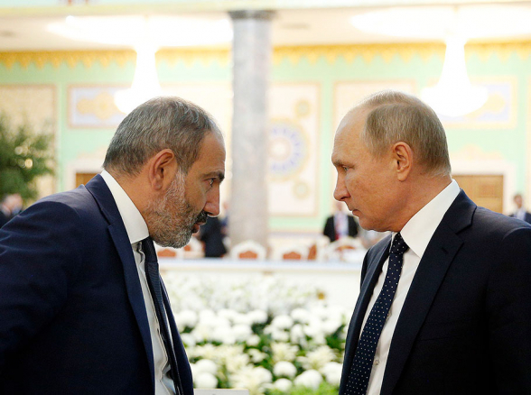 Пашинян и Путин провели телефонный разговор