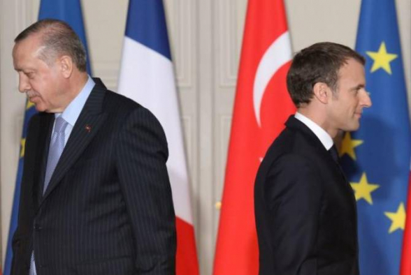 Франция отзывает своего посла в Анкаре