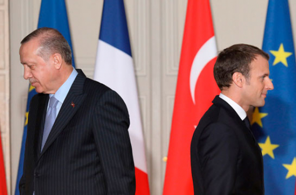 Эрдоган призвал к бойкоту французских товаров