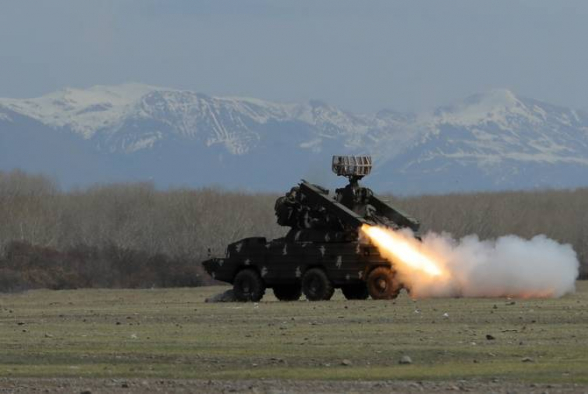 Погранвойска Армении открыли огонь по азербайджанским войскам