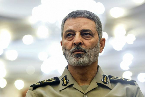 Иран накажет террористов-такфиров, оказавшихся у его границ – командующий Армией ИРИ
