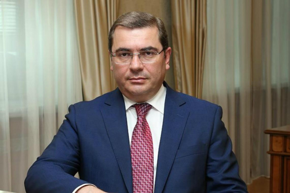 Ցինիկ և շինծու վշտակից ինքնագովազդվողնե՛ր, լռե՛ք վերջապես