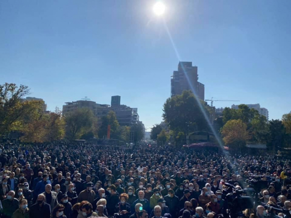 Митинг на площади Свободы с требованием отставки Пашиняна (видео)