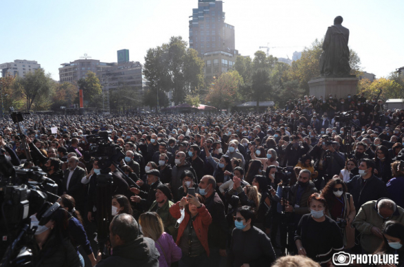 Митинг на площади Свободы с требованием отставки Пашиняна (видео)