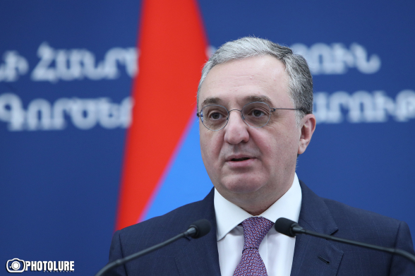 Бывший глава МИД Армении намерен вывезти свою семью – СМИ