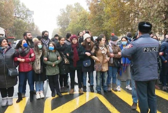 «Никол, уходи»: акция неповиновения с требованием отставки Пашиняна (видео)