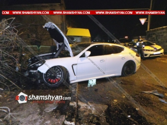 Երևանում 26-ամյա վարորդը Porsche Panamera–ով տապալել է ծառը