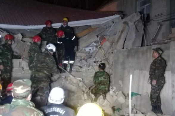 При взрыве в пригороде Баку пострадали 8 человек (видео)