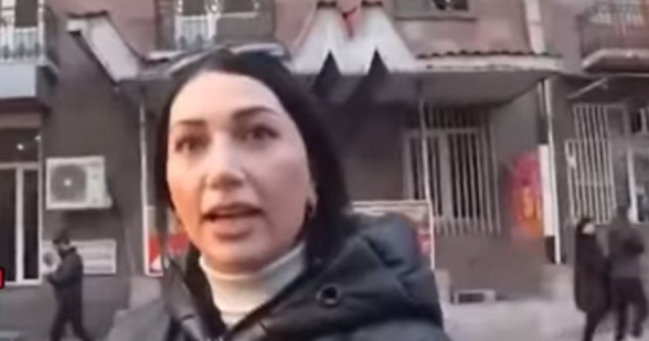 Հերթական նիկոլապաշտ ժեխուհին իր կուռքին պաշտպանելու համար պատրաստ է զառանցել, որ մեր գերիներին Ադրբեջանում հայերից լավ են պահում (տեսանյութ)