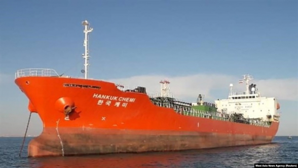 Иран освободил задержанный южнокорейский танкер
