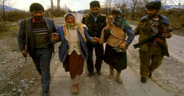 1992 թ.-ի ապրիլի 10-ին արդբեջանցիները գրավեցին Մարաղան, թուրքական դաժանությամբ սպանեցին 45 հայ կանանց, երեխաներին, տարեցներին