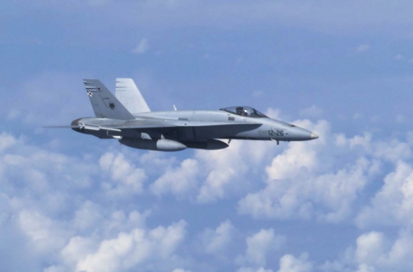 Խաղաղ օվկիանոսի վրա ՄիԳ-31-ի կողմից ամերիկյան հետախուզական ինքնաթիռը «որսալու» տեսանյութը