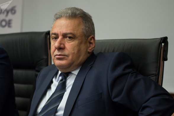 Считает ли министр обороны земли Арцаха армянскими? (видео)