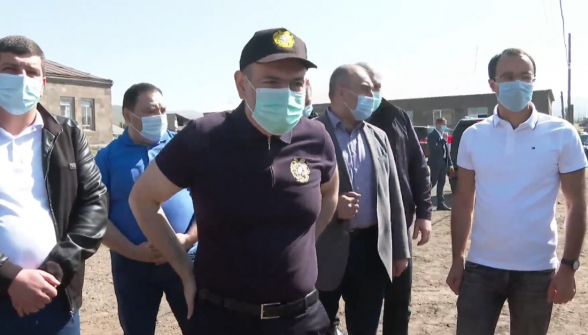 «Никол – предатель, турок»: визит Пашиняна в Сюник сопровождался акциями протеста (видео)