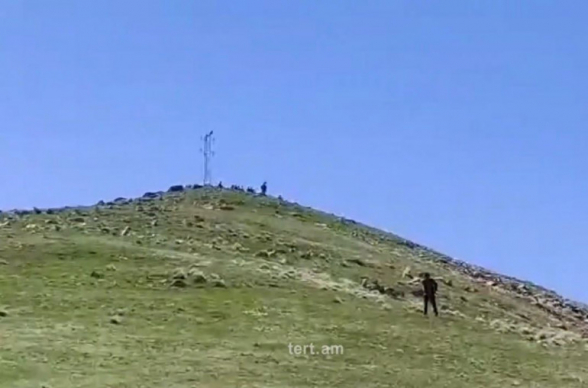 Азербайджанцы сейчас находятся на высоте в 2-х километрах от села Веришен (видео)
