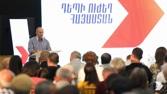 Роберт Кочарян: «Армению можно вернуть в русло развития, все будет хорошо» (видео)
