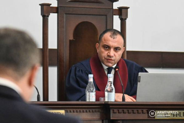 Конституционный суд отклонил второе ходатайство Грайра Товмасяна о приглашении Армена Саркисяна в КС