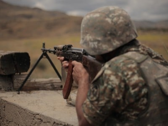 Азербайджан с полудня 6 августа обстреливает позиции Армении на участке Ерасха