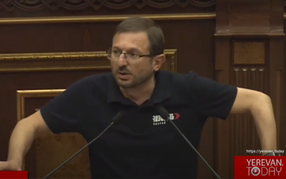 Депутат от ГД свободно рассказывает о том, что вы обсуждаете за кулисами – Гегам Манукян (видео)