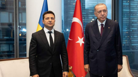 Зеленский поблагодарил Эрдогана за слова о непризнании Крыма частью РФ