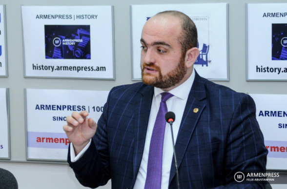 Губернатор Арагацотнского марза Давид Геворкян подал в отставку