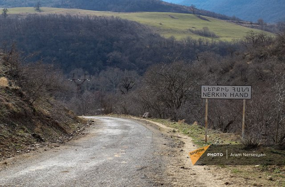 Երեխան չի կարող գնալ դպրոց, երբ դպրոցից քիչ հեռու կանգնած է թշնամու զինված զինվորը. Ներքին Հանդի վարչական ղեկավար