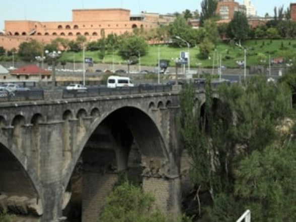 «Հաղթանակ» կամրջին 25-ամյա քաղաքացու ինքնասպանության փորձ է կանխվել