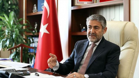 Թուրքական լիրայի արժեզրկման ֆոնին հրաժարական է տվել գանձապետարանի և ֆինանսների նախարարը