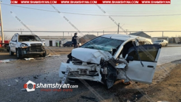 Արարատի մարզում բախվել են Mitsubishi Colt-ն ու Hyundai Tucson-ը. կա 1 զոհ, 2 վիրավոր