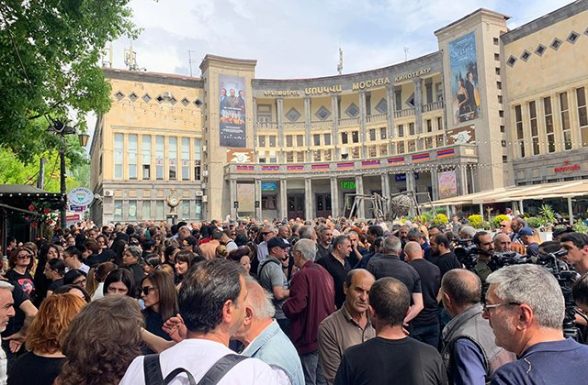 Родственники погибших военнослужащих провели акцию протеста (видео)