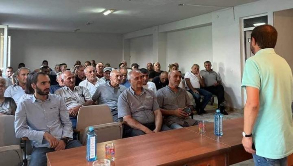Члены ВО АРФД и депутаты от фракции «Армения» провели встречи в областях (фото)