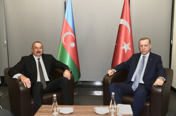 Алиев и Эрдоган обсудили последние события в Карабахе