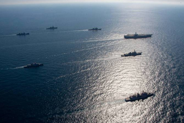 Военно-морские силы 10 стран начали учения у берегов Южной Кореи