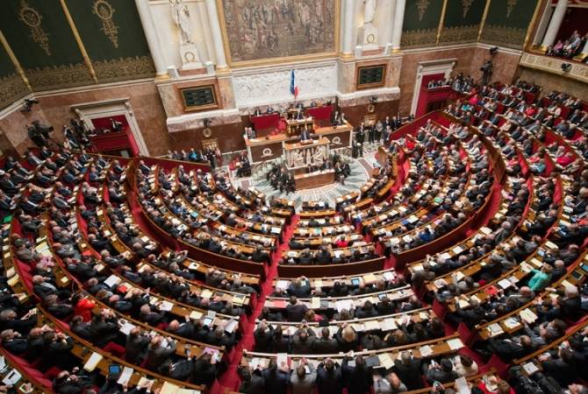 Парламент Франции единогласно принял резолюцию в поддержку Армении