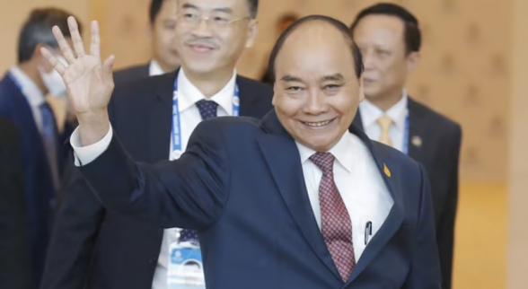 Президент Вьетнама ушел в отставку из-за коррупционного скандала с участием его жены