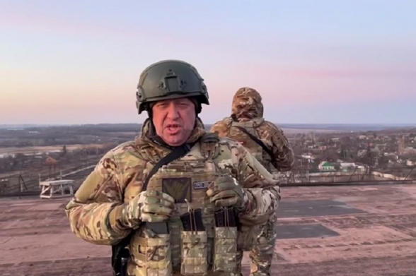 Глава ЧВК «Вагнер» Пригожин сообщил, что Артемовск практически окружен российскими силами