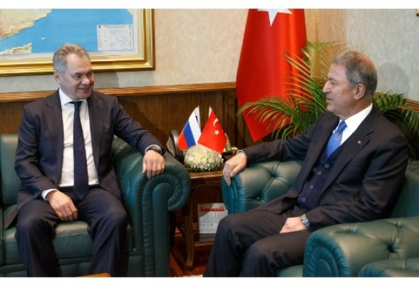 На переговорах министров обороны РФ и Турции обсуждалась также ситуация вокруг Нагорного Карабаха