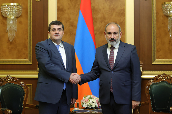 Արայիկ Հարությունյանը բան չունի ասելու, որովհետև համամի՞տ է Նիկոլին