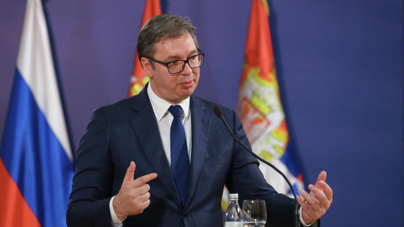 Президент Сербии призвал косовских сербов к мирным протестам