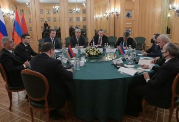 Оверчук рассказал об итогах переговоров вице-премьеров Армении, РФ и Азербайджана в Москве