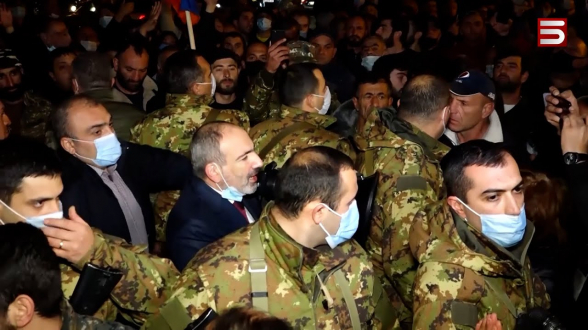 Հայաստանի կառավարությունը լեգիտիմ չէ. փաստեր է ներկայացնում սահմանադրագետը (տեսանյութ)
