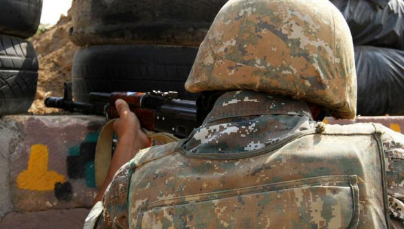 ВС Азербайджана нарушили режим прекращения огня, применив стрелковое оружие – Минобороны Арцаха