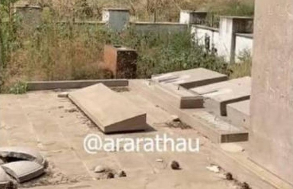 Азербайджанцы разрушили посвященный Арцахской освободительной войне памятник и хачкар в селе Ухтадзор Гадрутского района