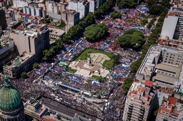 Արգենտինայում տասնյակ հազարավոր մարդիկ գործադուլ են սկսել ընդդեմ Միլեյի քաղաքականության