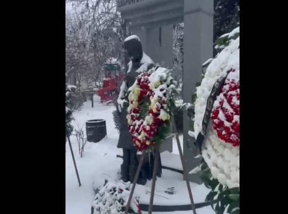 СК РФ заведет уголовное дело после осквернения памятника детям блокадного Ленинграда в Ереване